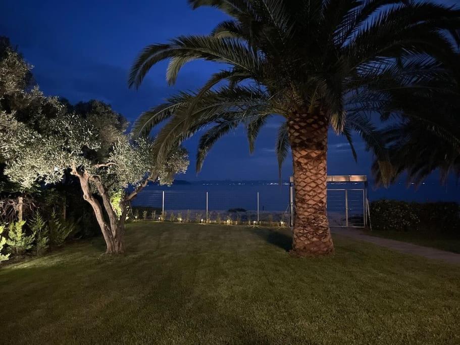 Παραθαλάσσια Βίλα Neos Marmaras Exterior foto